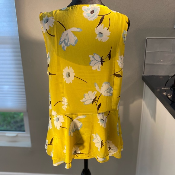 CAbi 3782 Dazzle Yellow Sleeveless Top - Picture 7 of 8